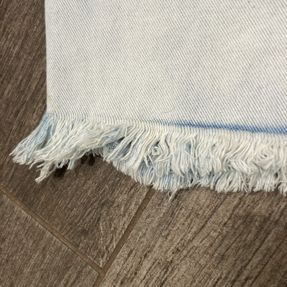 NWT PacSun Light Wash Ultra high rise Vintage Frayed Denim Shorts size 27 - Picture 5 of 5